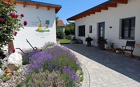 Wohlfühlhof Bachzelt